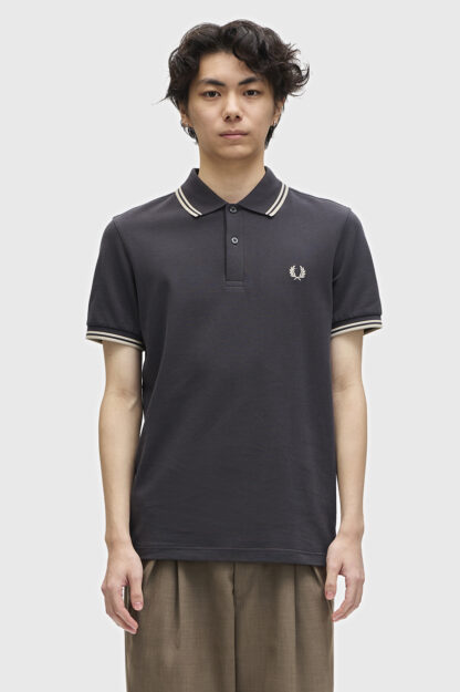 Polo Fred Perry M3600 Gris - Imagen 5